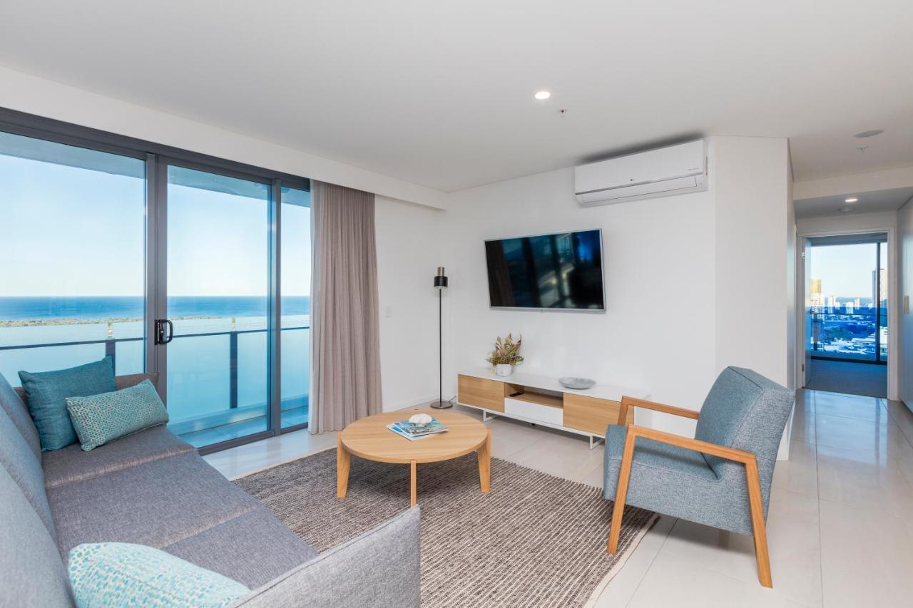 Sky Broadwater Apartments Southport Bagian luar foto