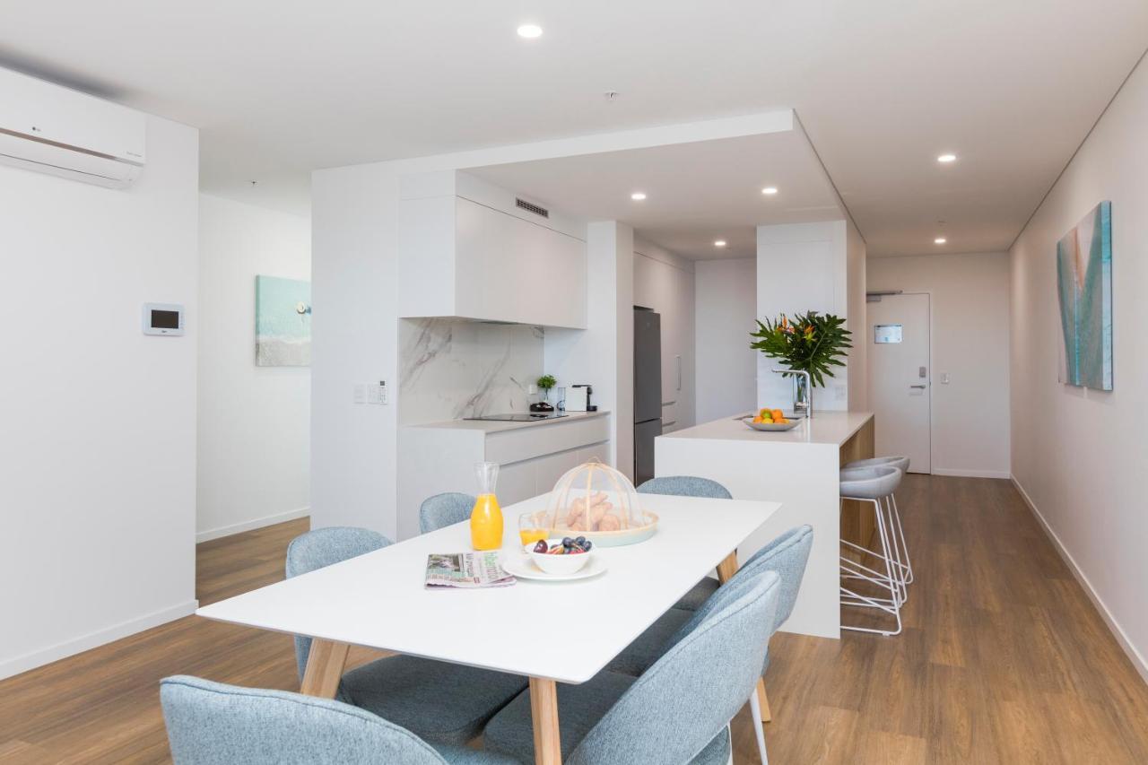 Sky Broadwater Apartments Southport Bagian luar foto