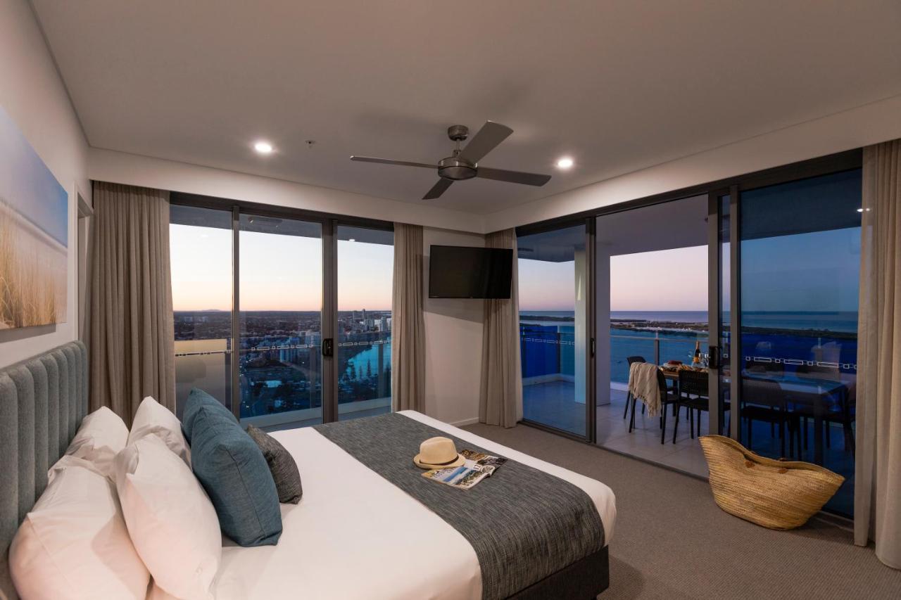 Sky Broadwater Apartments Southport Bagian luar foto
